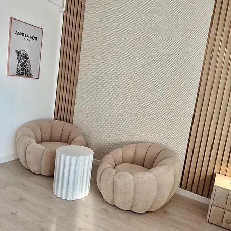 Lv Desiree Loft By Pipera